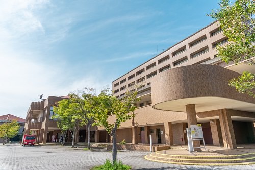 広島大学