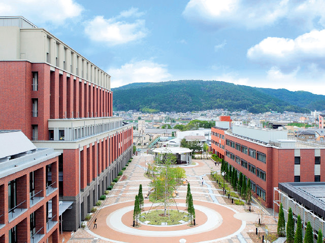 京都薬科大学