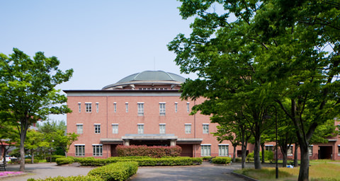 新潟県立大学