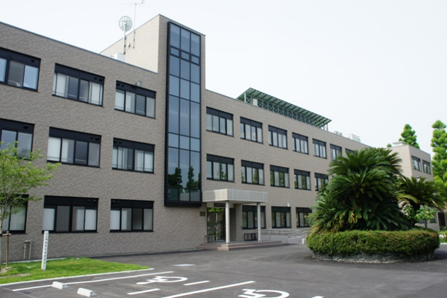 佐賀大学