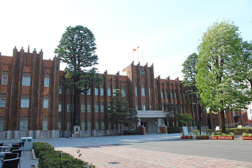 拓殖大学