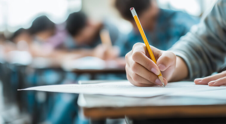 【大学生の保護者1,332名に調査】大学入試の常識はもう古い！？主流だったはずの「一般選抜」が年々減少し、学力だけではない「総合型選抜」が4年間で1.5倍に急増！Z世代の大学受験に地殻変動か