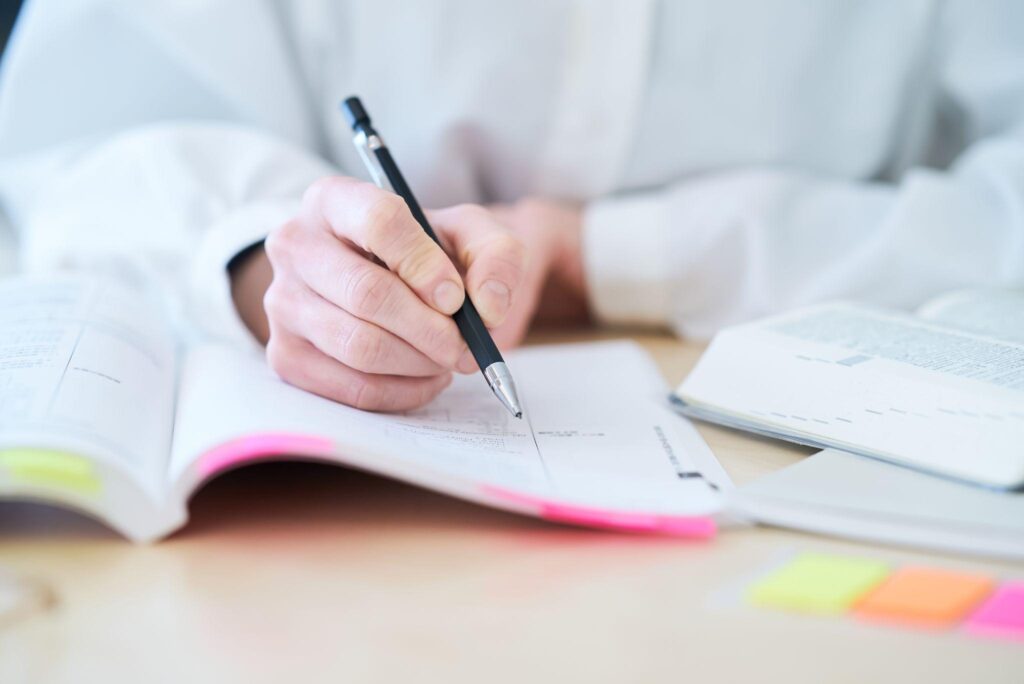 情報学部と工学部の違いとは？